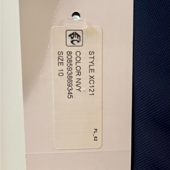 Gorgeous chiffon Navy blue formal gown - Picture 7 of 11